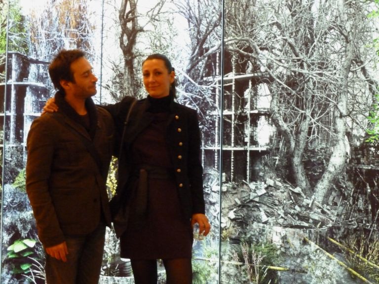 Giacomo Costa e Amanda Vertovese I grandi nomi dell'arte contemporanea al confronto col fuoco della natura. Ecco chiccera all'inaugurazione della mostra triestina. Negli spazi incredibili dell'ex pescheria