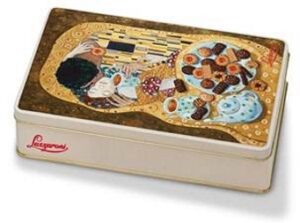 Auguri, Gustav Klimt. Mostre, pubblicazioni, ma anche un omaggio speciale per i 150 anni dalla nascita: una Limited Edition di biscotti Lazzaroni