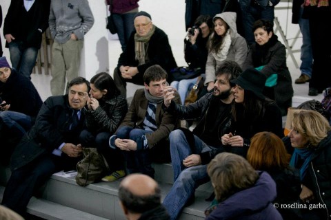 Si discute durante i forum ai Cantieri Culturali alla Zisa. Nel pubblico in mezzo agli artisti anche lex sindaco Leoluca Orlando foto Rosellina Garbo Cantiere Palermo. La presa della Zisa, capitolo II