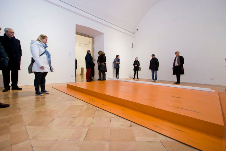 Villa Medici l’inaugurazione della mostra di Jean Marc Bustamante 2 Nuovi episodi da mettere nella casella “cose patetiche”. A Roma fa una nevicatina e chiudono tutti i musei per giorni. Ma per fortuna nella capitale non ci sono solo istituzioni italiane, a Villa Medici infatti...