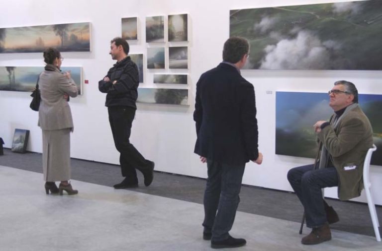 115 Galleristi in fiera? Roba vecchia. A Parma libero sfogo per artisti e pubblico, che fanno tutto da sé. ArtistiInMostra, quando la fiera diventa autarchica