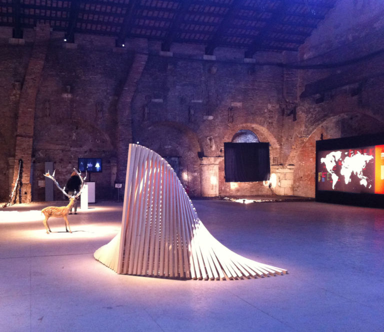 162 Arte Laguna, tutto pronto in Arsenale. Domani l'opening del premio veneziano e intanto ecco i vincitori delle residenze. Immancabile la nostra foto-gallery che vi svela l'allestimento