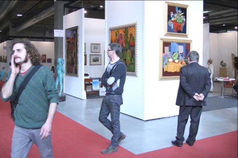 92 Galleristi in fiera? Roba vecchia. A Parma libero sfogo per artisti e pubblico, che fanno tutto da sé. ArtistiInMostra, quando la fiera diventa autarchica