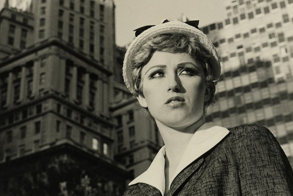 Accade tutto a New York: Sotheby’s chiude la settimana di aste Contemporary Art, star del catalogo Cindy Sherman