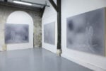 Francesco Sena alla Galerie Italienne – Parigi 11 Le Esistenze oscure non si accordano troppo con il printemps parigino? Per Francesco Sena pare proprio di sì: ecco il fotoreport della mostra alla Galerie Italienne