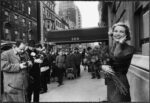 Grace Kelly New York Marzo 1956 Lisa Larsen. ©Time Inc.Courtesy Forma Galleria Milano Le donne di Life, paradigma storico del gentil sesso moderno