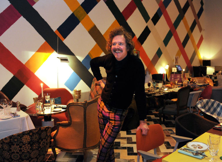 Martin Creed Cibo, arte e design. Metti insieme Martin Creed, Pierre Gagnaire, Raw Color e chiudili dentro allo Sketch di Londra. Il risultato? Eccolo, con video e foto a volontà