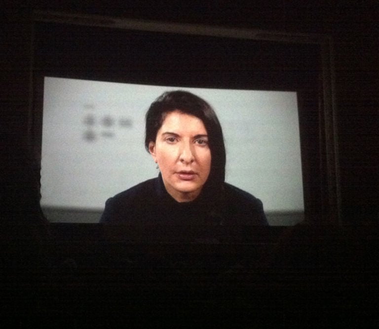 The artist is present foto Valentina Grandini 20 Marina Abramovic da piangere. The Artist is Present lascia in lacrime gli spettatori. È successo a Firenze, al cinema Odeon. Foto e video qui