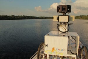 “Gli Imperdibili della settimana”. La storia della Luna, Hirst in diretta, Street View in Amazzonia. E Toulouse Lautrec in versione molto privata…