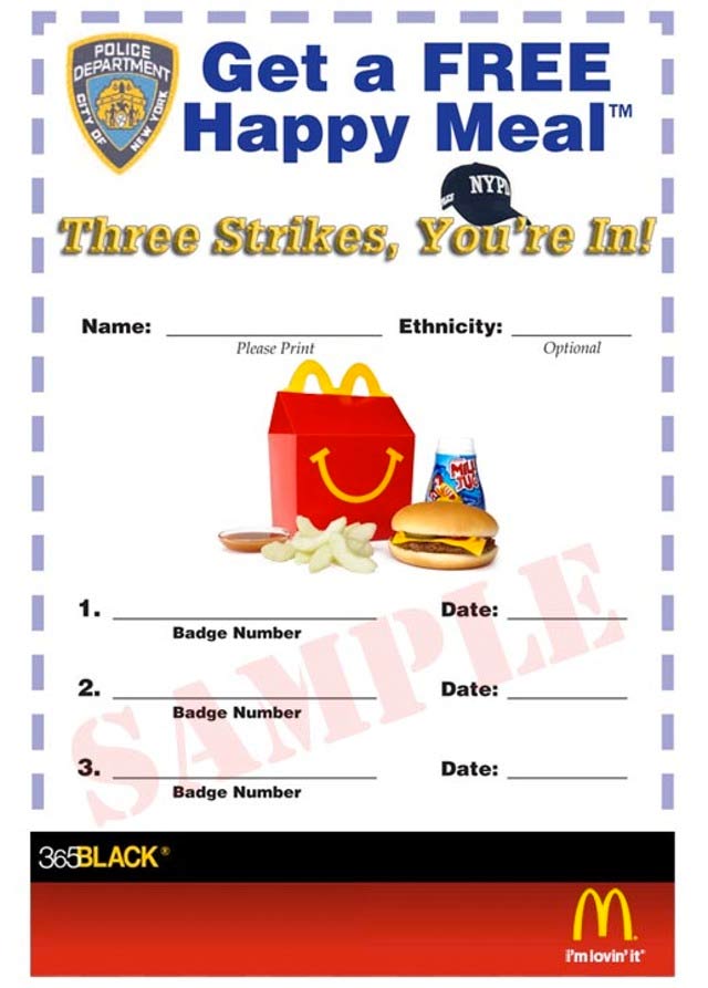 Tre fermi della polizia e vinci un Happy Meal. Non ci credete? E infatti non è vero, ma decisamente verosimile. Gli Yes Men, attivisti ad alto tasso creativo, hanno colpito ancora