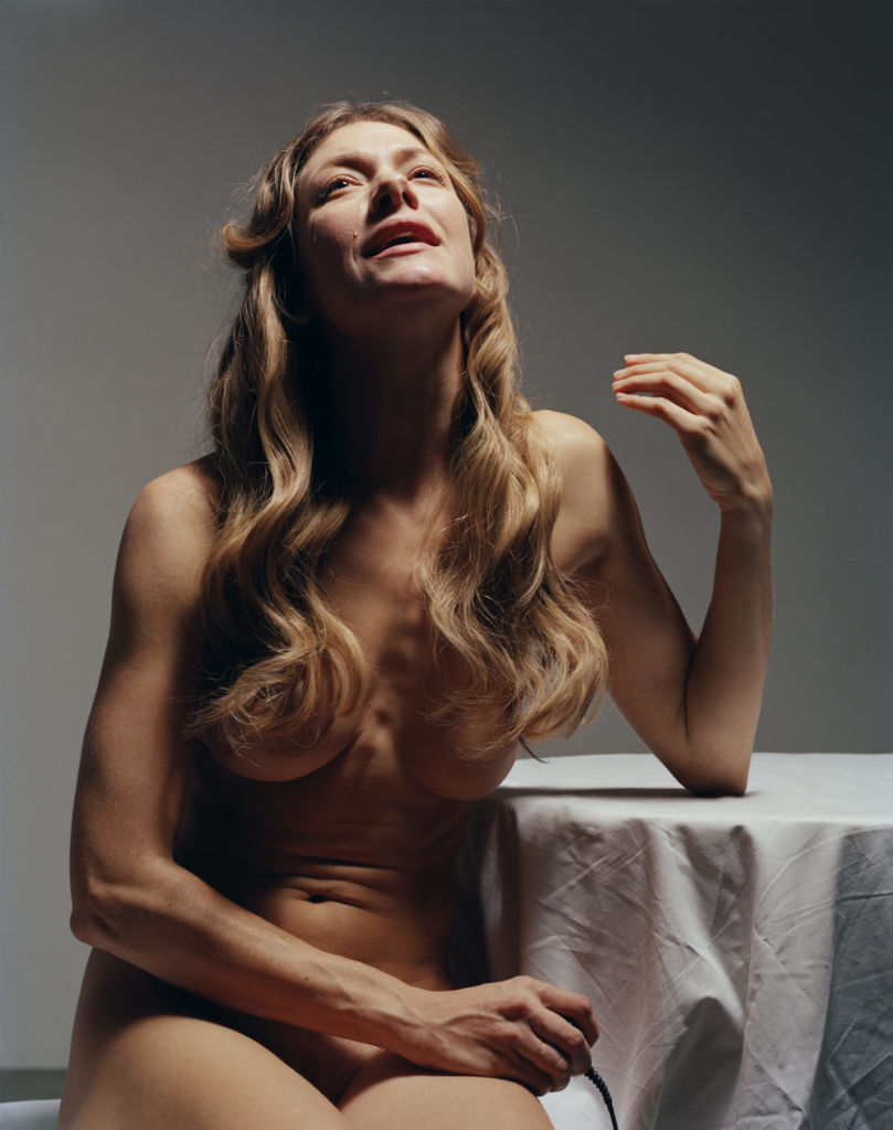 Julia Krahn e la nuda corporeità