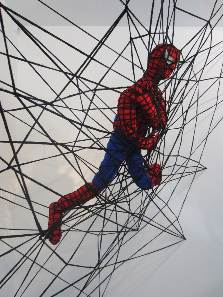 Berlin Gallery Weekend 2012 spiderman vittima del suo stesso gioco e1335693703755 Berlin Updates: da Diane Arbus a Julian Schnabel, dal Checkpoint Charlie a Mitte, tutta la non-fiera del Gallery Weekend in un megatour fotografico
