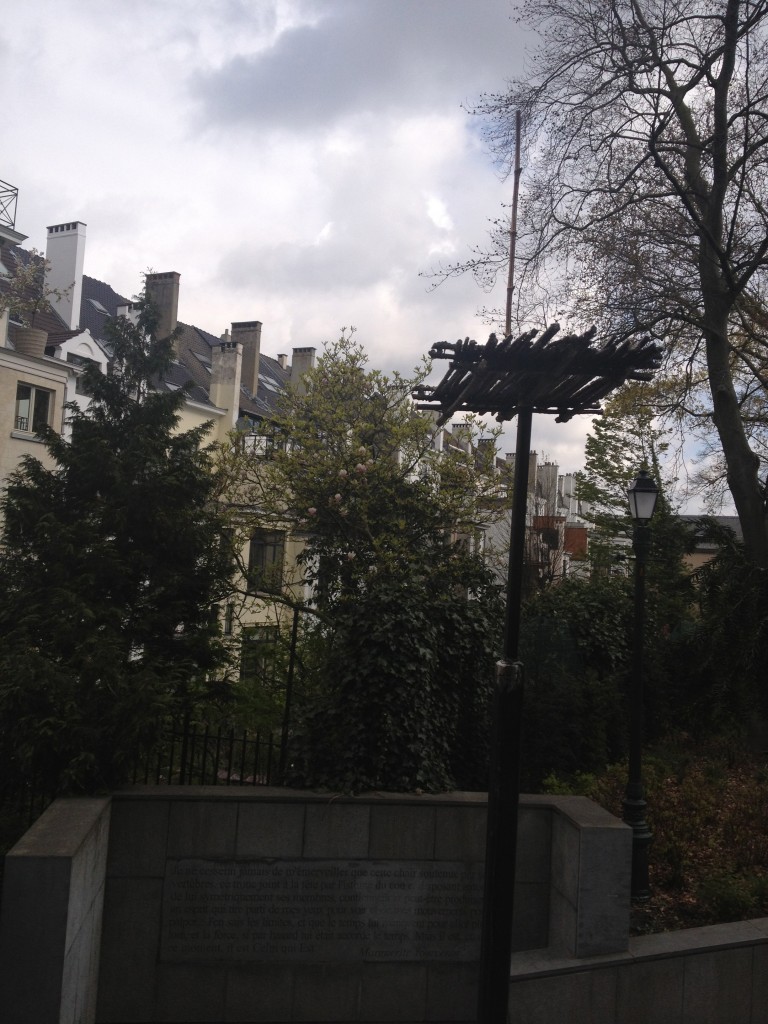 Bruxelles Art in the City 1 Brussel Updates: un parco d’arte in mezzo a Bruxelles. Videodocumentazione su Egmont Park, con le foto della nuova opera vincitrice di Art in the City, versione arte pubblica di Art Brussels