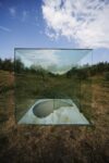 Bulichi Inoue Il mio buco nel cielo legno pietra cemento vetro acqua inox marmo 1985 89 Fattoria di Celle Collezione Gori foto Carlo Fei Festa di compleanno in Provenza. Fotogallery dalla Collezione Gori, che festeggia i trent’anni alla Fondation Maeght di Saint-Paul de Vence