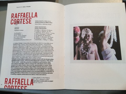 Catalogo Miart 1 Milano Updates: se questo è un catalogo. L'art director di MiArt, Federico Pepe, ne fa una delle sue. E “sbaglia” tutto nei tagli e nell'impaginazione del libro edito da Silvana. Ecco le foto