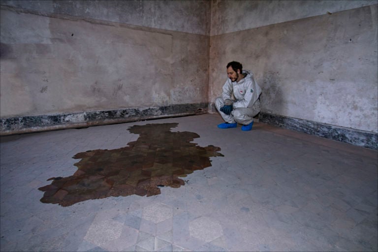 Gian Maria Tosatti Tetralogia della polvere foto Tommaso De Luca 2 Le stanze della memoria