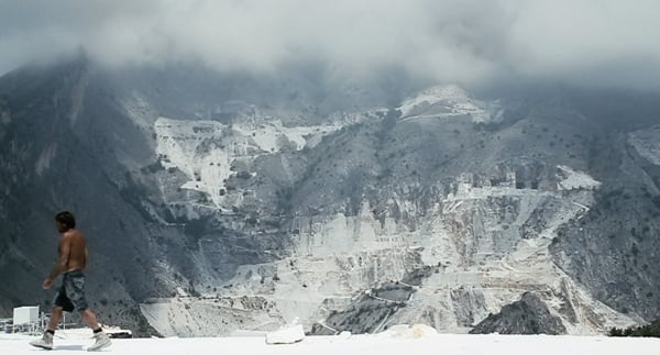 La flessibilità del marmo. Focus su Database di Carrara