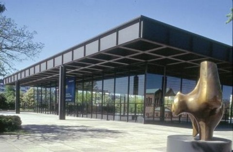 La Neue Nationalgalerie a Berlino Ormai fa tutto lui. A Berlino mettono in cantiere il rinnovamento della Neue Nationalgalerie. E il concorso lo vince David Chipperfield