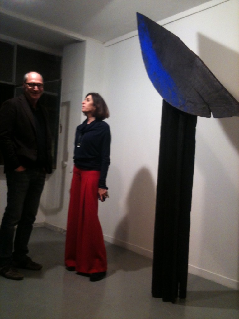 Maurizio Leuzzi e Valentina Bonomo Da Roma alla Puglia, il family network galleristico Bonomo omaggia Nunzio. Ecco chiccera nell’ultima tappa, alla casa madre di Bari