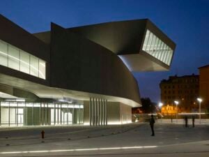 Novità sul fronte Maxxi? Molti le attendono, qualcuno le teme: intanto, facciamo il punto con l’informatissimo storify di Artribune