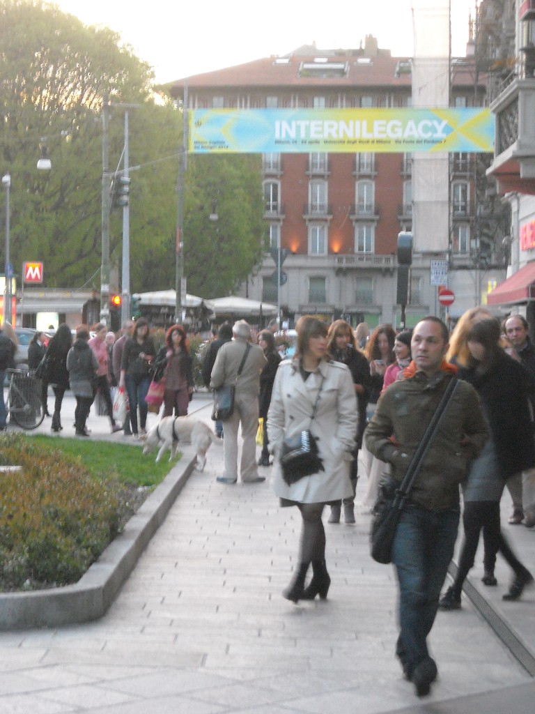 a spasso a Porta Venezia Saloni Updates: se fosse art noveau sembrerebbe Bruxelles, basta chiamarlo liberty e sei a Milano. Il design tour passa anche per Porta Venezia…