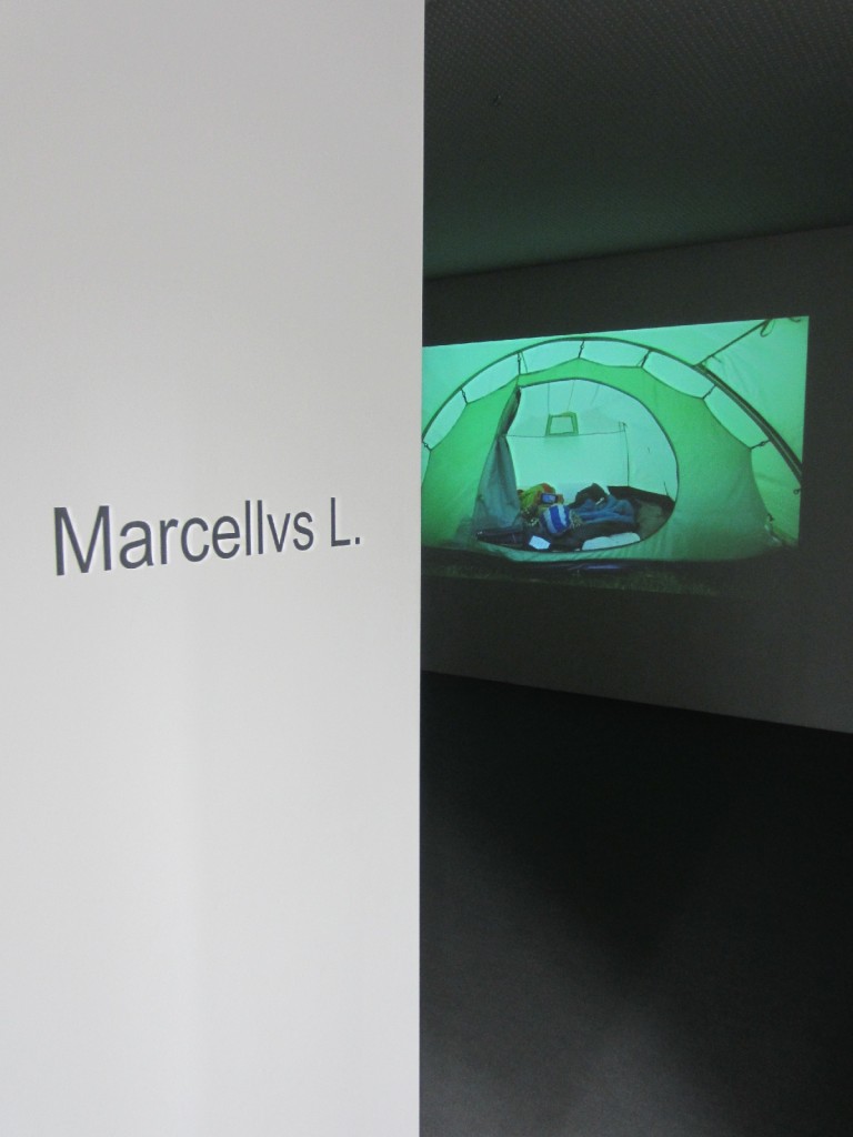 marcellvs l. 2 Berlin Updates: di qua e di là dal muro, alla galleria Carlier Gebauer la fotografia di strada dell’inglese Paul Graham