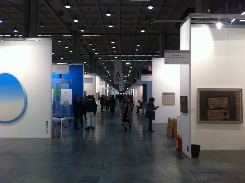 Milano Updates: si apre alle 17, ma i nostri lettori hanno sempre un posto vip. Ecco le prime immagini fra gli stand di Miart