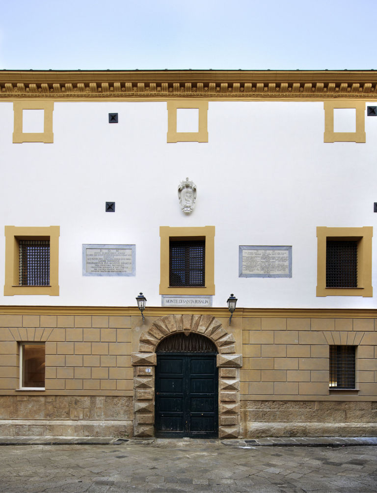 08 Palazzo Branciforte Prospetto dopo il restauro Grande opening a Palermo. Palazzo Branciforte torna al suo splendore e porta la firma di Gae Aulenti. Un museo della memoria siciliana, nel cuore della città. Ecco una carrellata di immagini