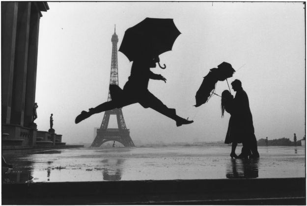 Elliott Erwitt - France, Paris, 1989 - © Elliott Erwitt/Contrasto