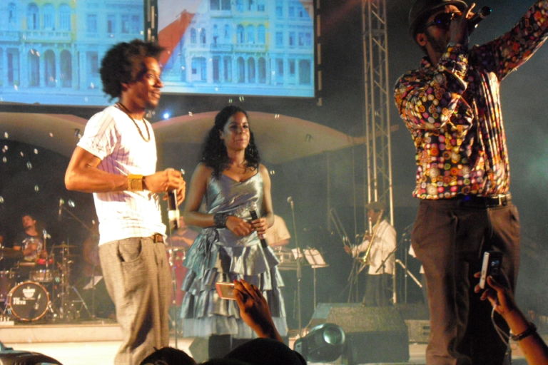 Bienal de La Habana – Party 15 La Habana Updates: ritmi caraibici, hip hop e Cuba Libre. La vernice della Biennale si chiude con il party, qui tutte le immagini