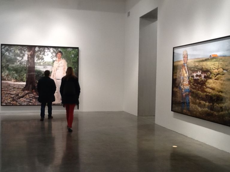 Cindy Sherman da Metro Pictures New York Updates: a Chelsea il pubblico dell'arte scodinzola fra le innumerevoli gallerie. Un assaggio fotografico dell’art district per eccellenza