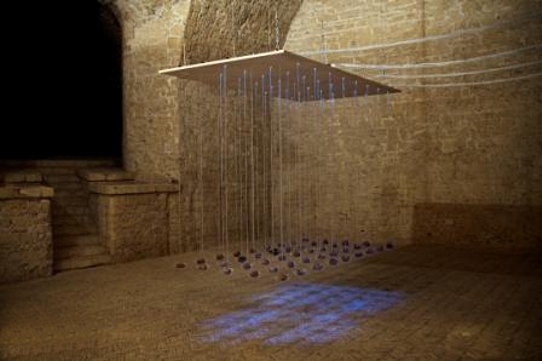 Prego, irrigate la mia installazione. Daniela Di Maro vince a Napoli la prima edizione del concorso Un’opera per il castello, su Artribune immagini e video