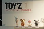 Foto Vicky Zamora Toys 2 Barcellona Updates: la fiera dedicata all’arte emergente, che non dimentica il collezionismo giovane. Ecco il dispenser di opere d’arte e gli art toys benefici