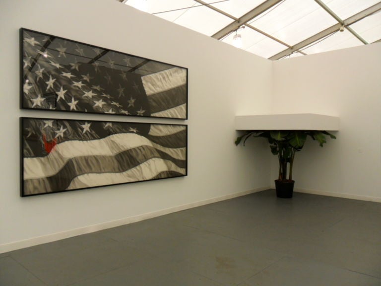 Frieze NY 2012 7 New York Updates: servizio completo per chi vuole stare dentro Frieze senza essere potuto volare direzione States. Ecco la photogallery dall’interno della tensostruttura più famosa d’America