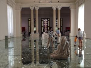 Roma Updates: cari visitatori della fiera Roma Contemporary (specie stranieri), per capire questo nostro paese andate alla Galleria Nazionale d’Arte Moderna. E poi ci dite