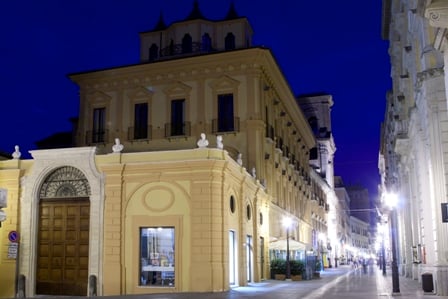 Museo Palazzo de’ Mayo 1 Fondazioni bancarie da elogiare. Il martoriato Abruzzo festeggia il nuovo Museo Palazzo de’ Mayo, ed a pagare tutto è la Fondazione Carichieti