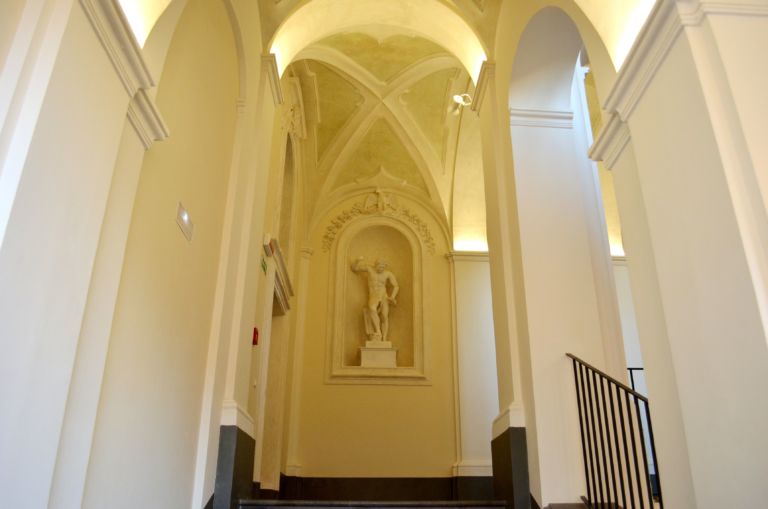 Museo Palazzo de’ Mayo 5 Fondazioni bancarie da elogiare. Il martoriato Abruzzo festeggia il nuovo Museo Palazzo de’ Mayo, ed a pagare tutto è la Fondazione Carichieti