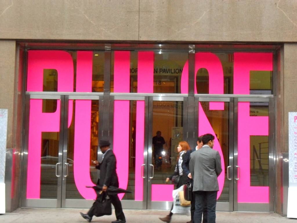 New York Updates: cercando di capire come è Pulse Art Fair. Photogallery e prime impressioni dal Metropolitan Pavilion