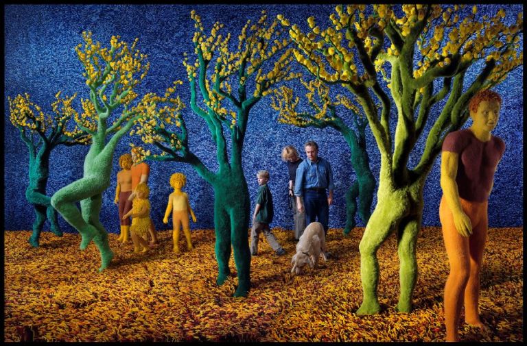 Skloglund FRESH HYBRID color photograph 2008 Più reale del surreale. Il magico mondo di Sandy Skoglund