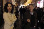 Stefano Sciaretta Raffaella Frascarelli Un pellerossa a Trastevere. All’Edicola Notte di H. H. Lim compaiono le pelli di serpente (e altro) di Jimmie Durham, ecco chiccera all’opening