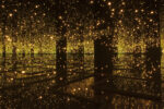 Yayoi Kusama Infinity Mirrored Room Filled with the Brilliance of Life 2011 © Yayoi Kusama Photo credit Lucy Dawkins Tate Photography L’ossessione di Yayoi