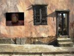 3.Poggioreale ruderi con istallazioni fotografiche di Ezio Ferreri L’arte al tempo dei terremoti. La memoria viva del Belice