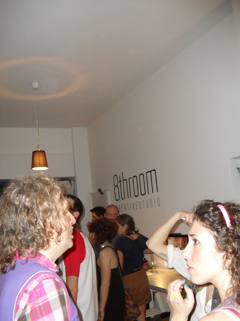 8THROOM Creative Studio 2 All Night LOV a Torino. Una notte di studi aperti alla Vanchiglia. Musica, performance e il lancio di Artismap, guida turistica online per artisti. Tutte le foto