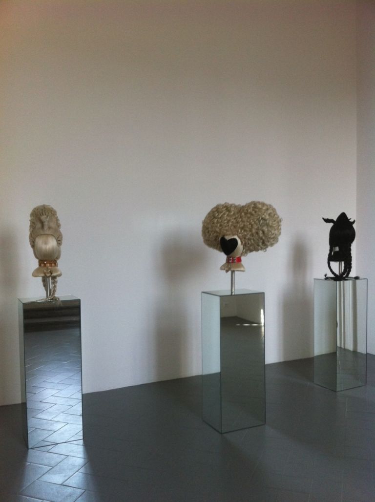 Delphinarium 6 Gioielli contemporanei a Firenze. Nel programma espositivo di Pitti Immagine c’è anche la prima monografica di Delfina Delettrez Fendi. Ecco tutte le immagini