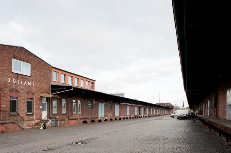 Kulturbahnhof Nordflügel – Kassel – foto Nils Klinger dOCUMENTA 13 dOCUMENTA (13), geopolitica e istruzioni per l’uso. Pochi giorni all’apertura, ecco tutto quel che serve sapere se intendete fare una visita a Carolyn Christov-Bakargiev…