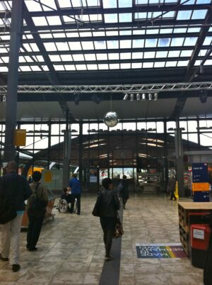 Kassel Updates: terza fotogallery da Kassel. Il giro per dOCUMENTA si conclude con la visita alla Hauptbahnhof, all’Orangerie e al parco di Karlsaue. Con qualche detour…
