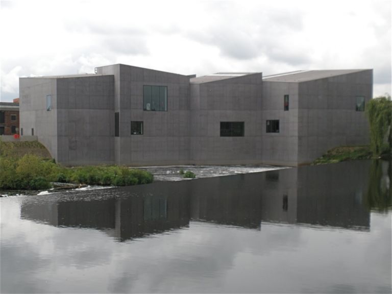 La Hepworth Wakefield Gallery di David Chipperfield David Chipperfield, Foster + Partners e OMA. E altri 56 progetti: ecco I vincitori dei RIBA Awards, le lauree dell’architettura inglese