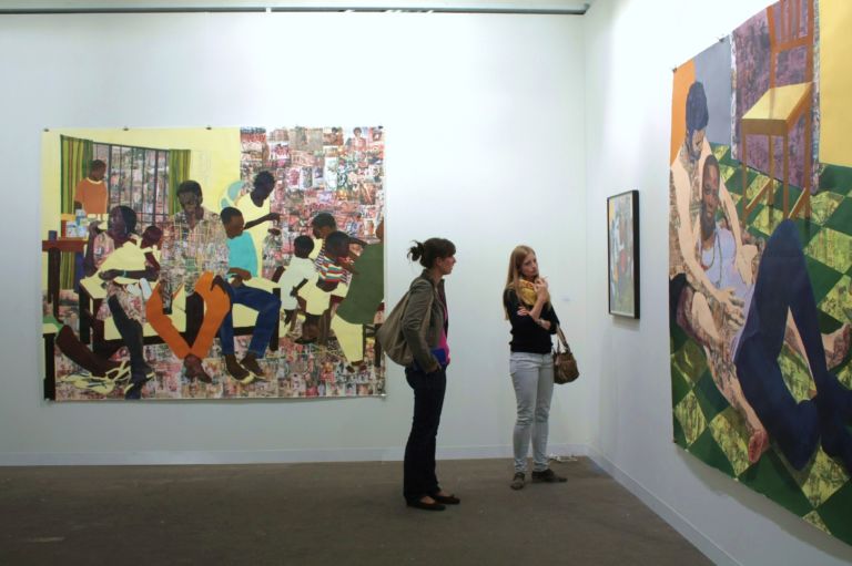 Njikeda Akunyli Tilton foto Vincenzo Todaro Basel Updates: giovani, e fair-specific. Fototour da Art Statements: c’è anche la galleria Fonti in versione Africana…