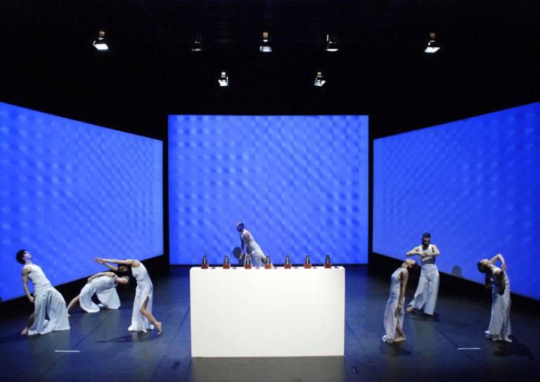 OA Secondo atto la Danza con Il muro del tempo di Enrico Castellani ph.Stefano Ridolfi Cinque atti a Scandicci. Quando il teatro è arte