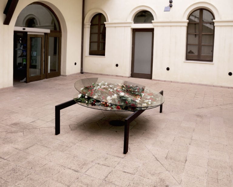 Pietro Fortuna Glory III Marca Catanzaro 5 Per Fortuna che il Marca c’è. Nella stagione estiva del museo calabrese c’è anche l’installazione dell’artista romano, e su Artribune ci sono tutte le immagini…